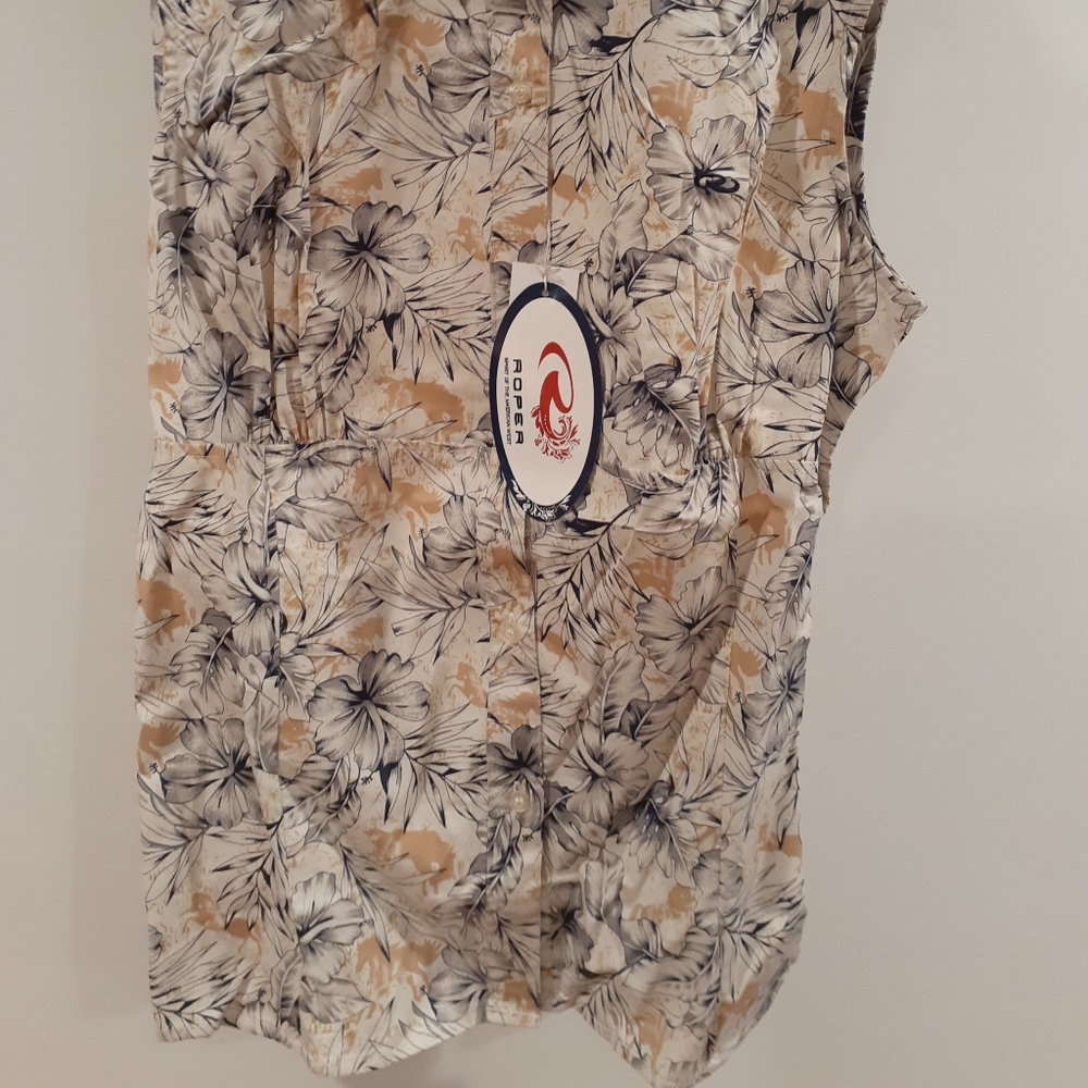 Women's Roper Top - Picture 2 of 4